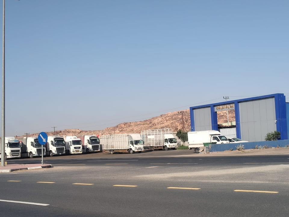 واجهة المصنع — أسطول التوريد